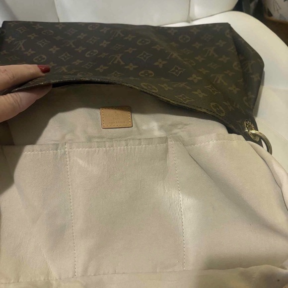 Sold - Picture 4 of 7